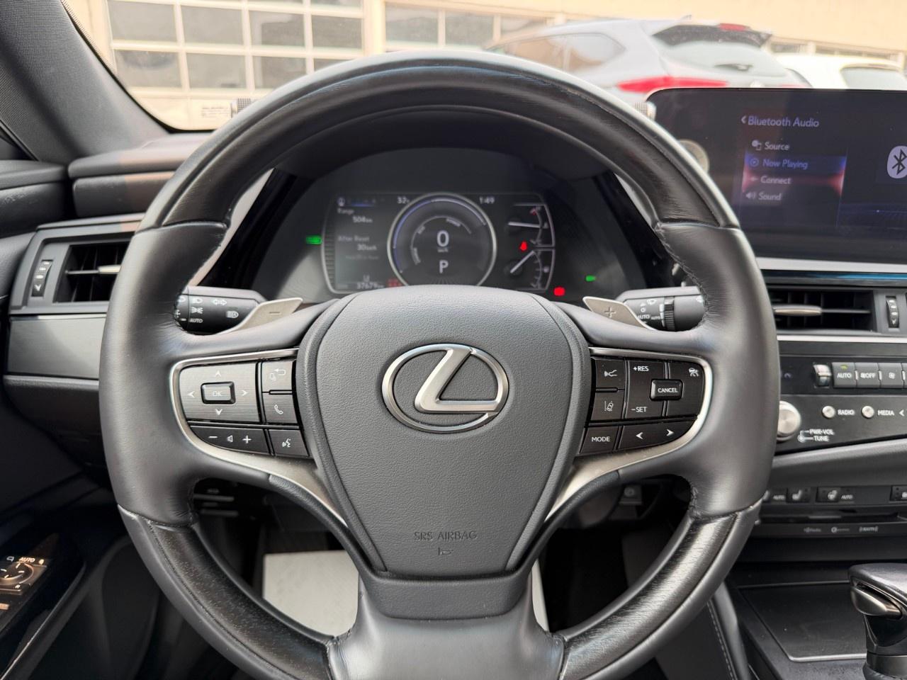 2022 Lexus ES ES 300h Auto Photo