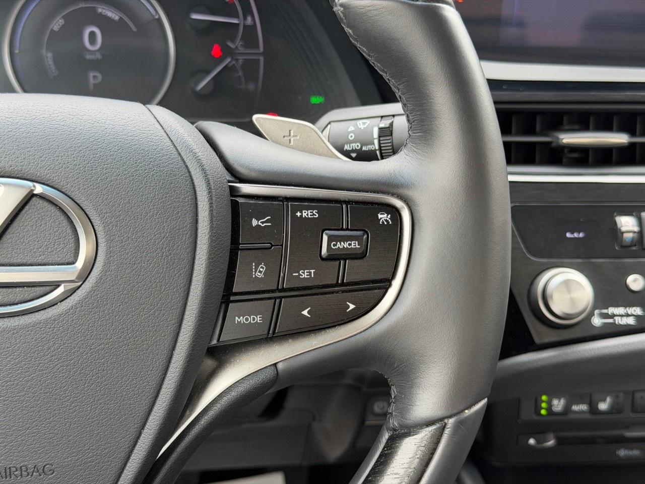2022 Lexus ES ES 300h Auto Photo