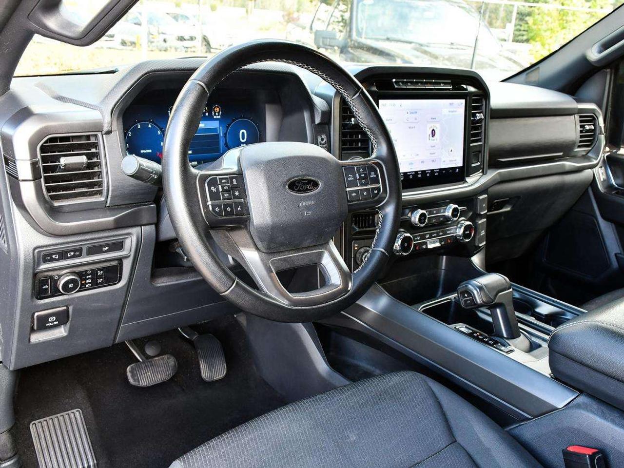 2024 Ford F-150 XLT 302A   ONE OWNER   CLEAN CARFAX   157" Photo