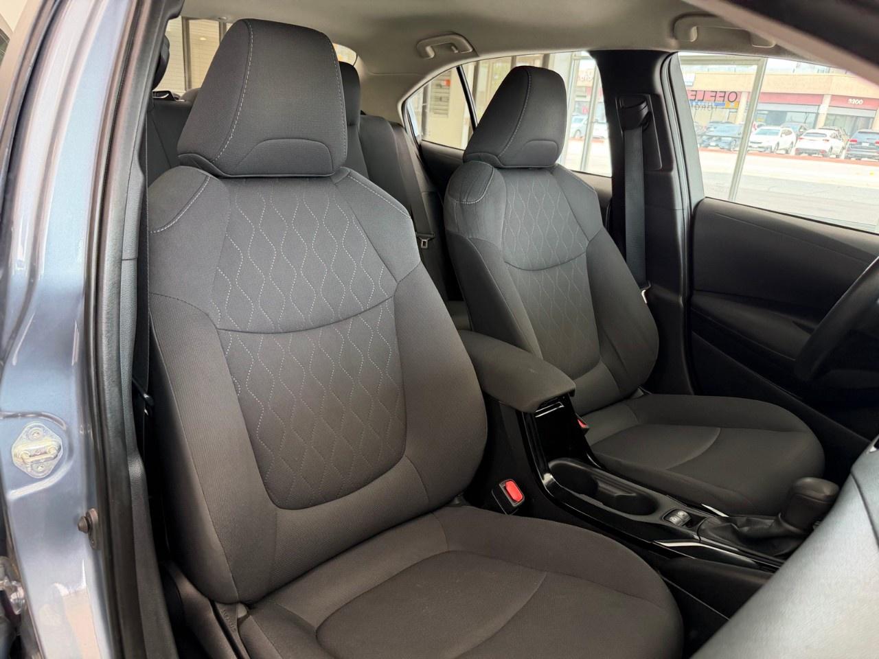 2021 Toyota Corolla LE CVT Photo