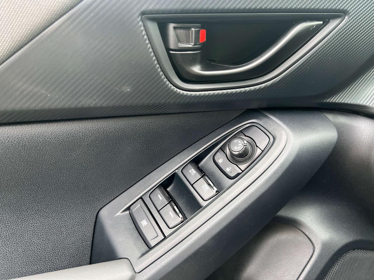 2024 Subaru Crosstrek Convenience Photo