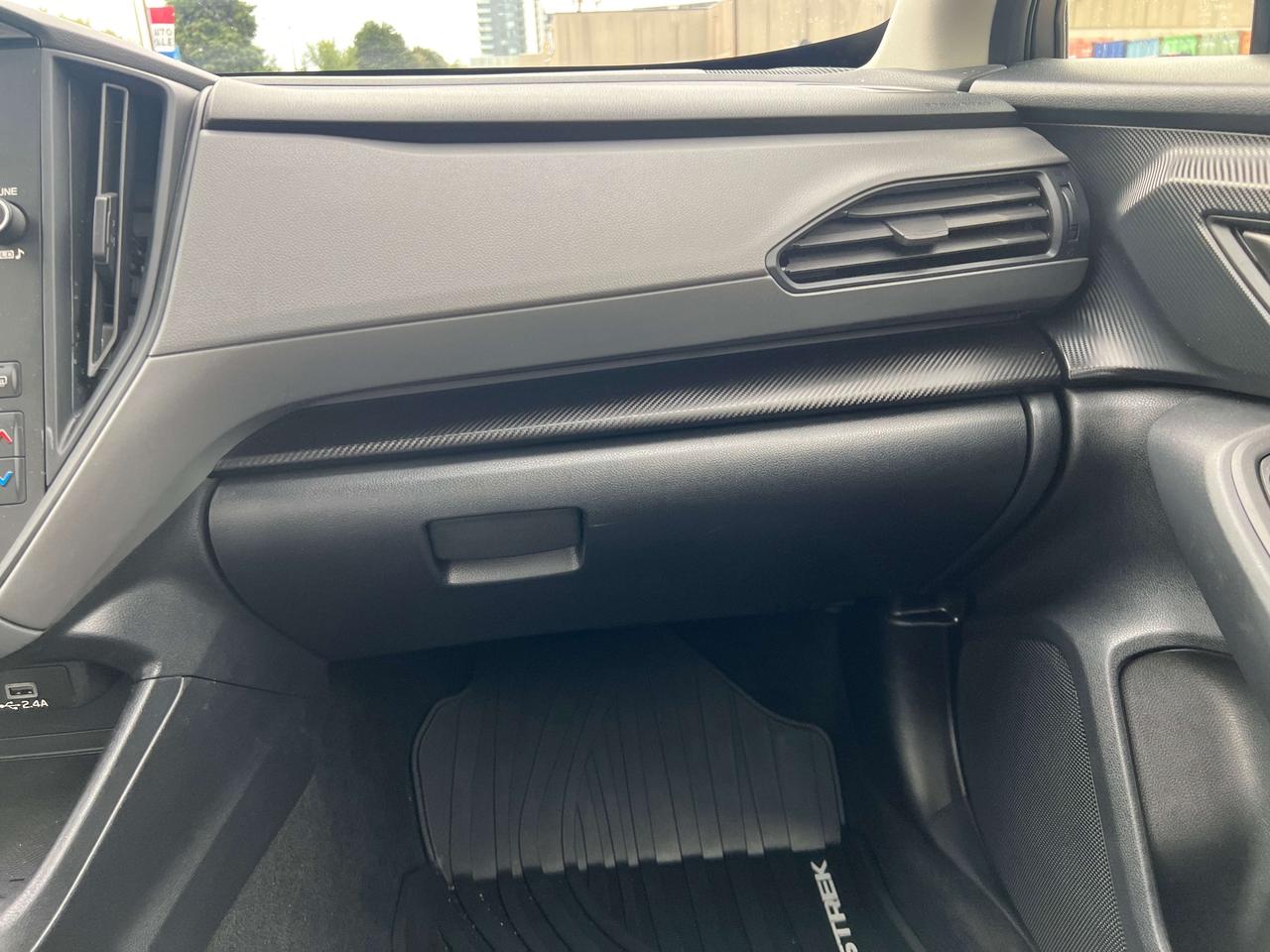 2024 Subaru Crosstrek Convenience Photo
