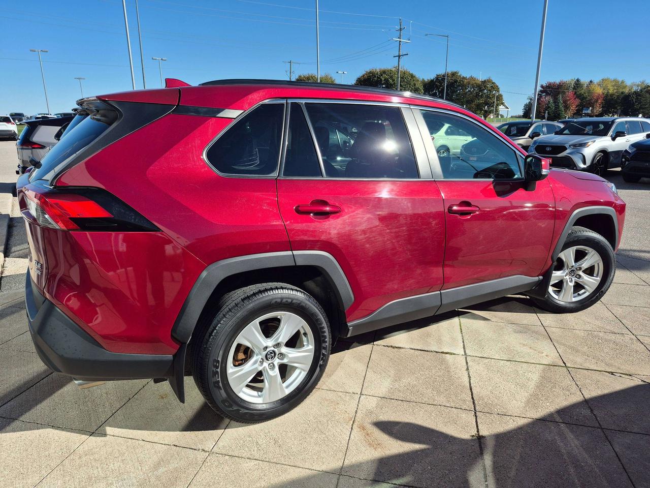 2020 Toyota RAV4 XLE AWD Photo