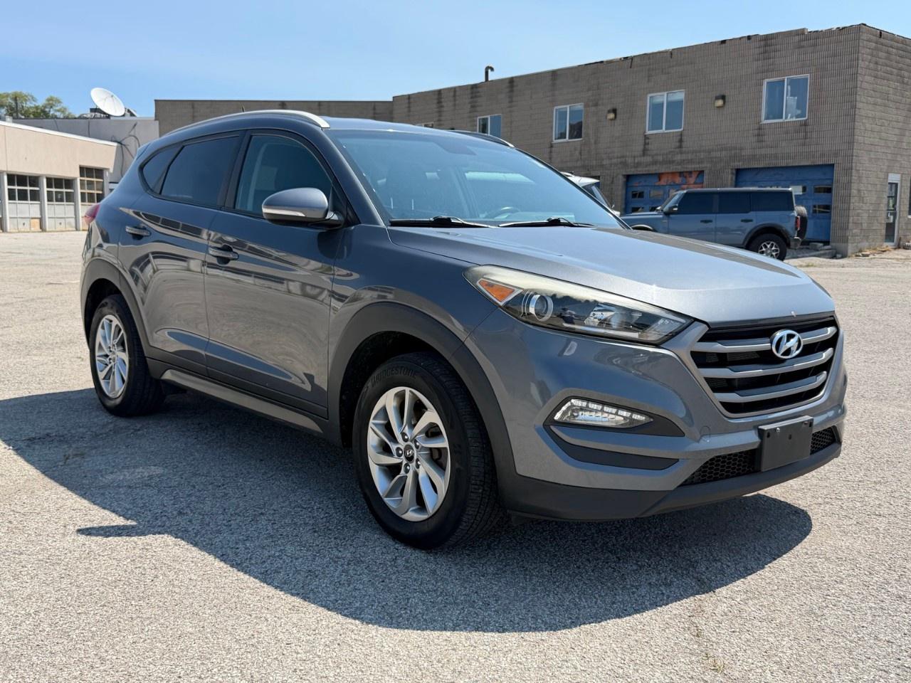2016 Hyundai Tucson AWD 4DR 2.0L PREMIUM Photo