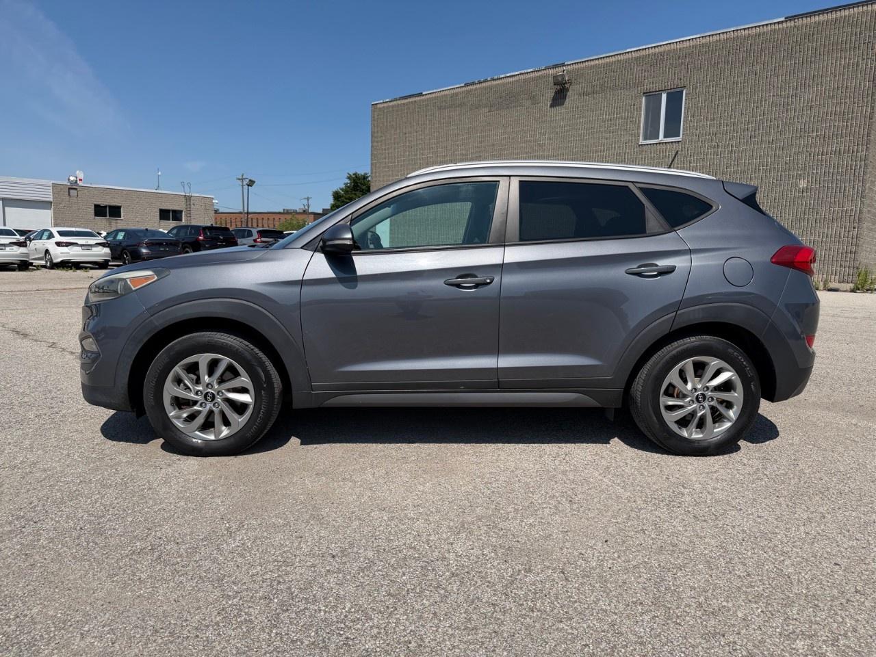 2016 Hyundai Tucson AWD 4DR 2.0L PREMIUM Photo