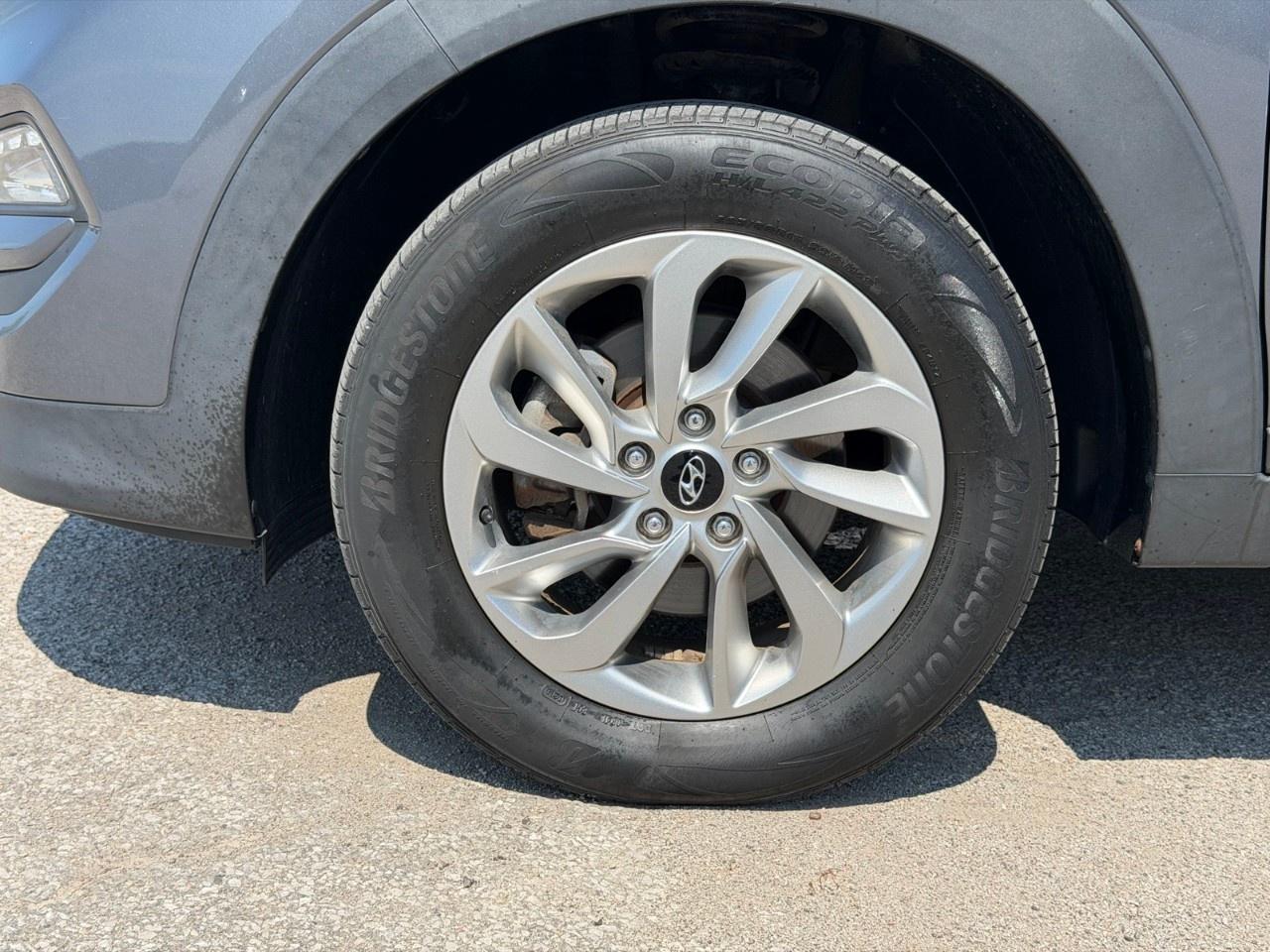 2016 Hyundai Tucson AWD 4DR 2.0L PREMIUM Photo