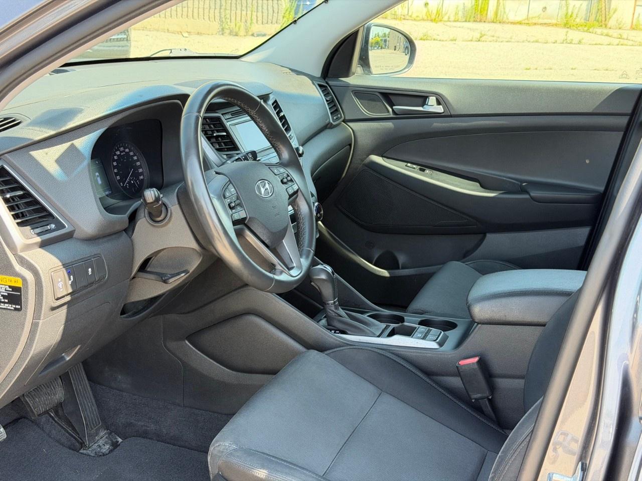 2016 Hyundai Tucson AWD 4DR 2.0L PREMIUM Photo