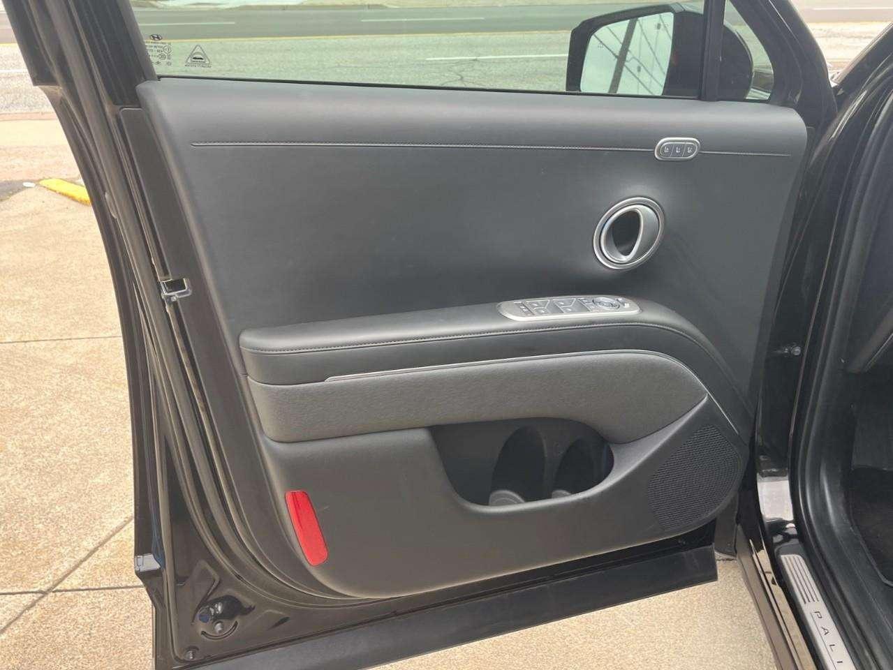 2026 Hyundai PALISADE ULTIMATE WONDERFUL LOCAL TRADE! Photo