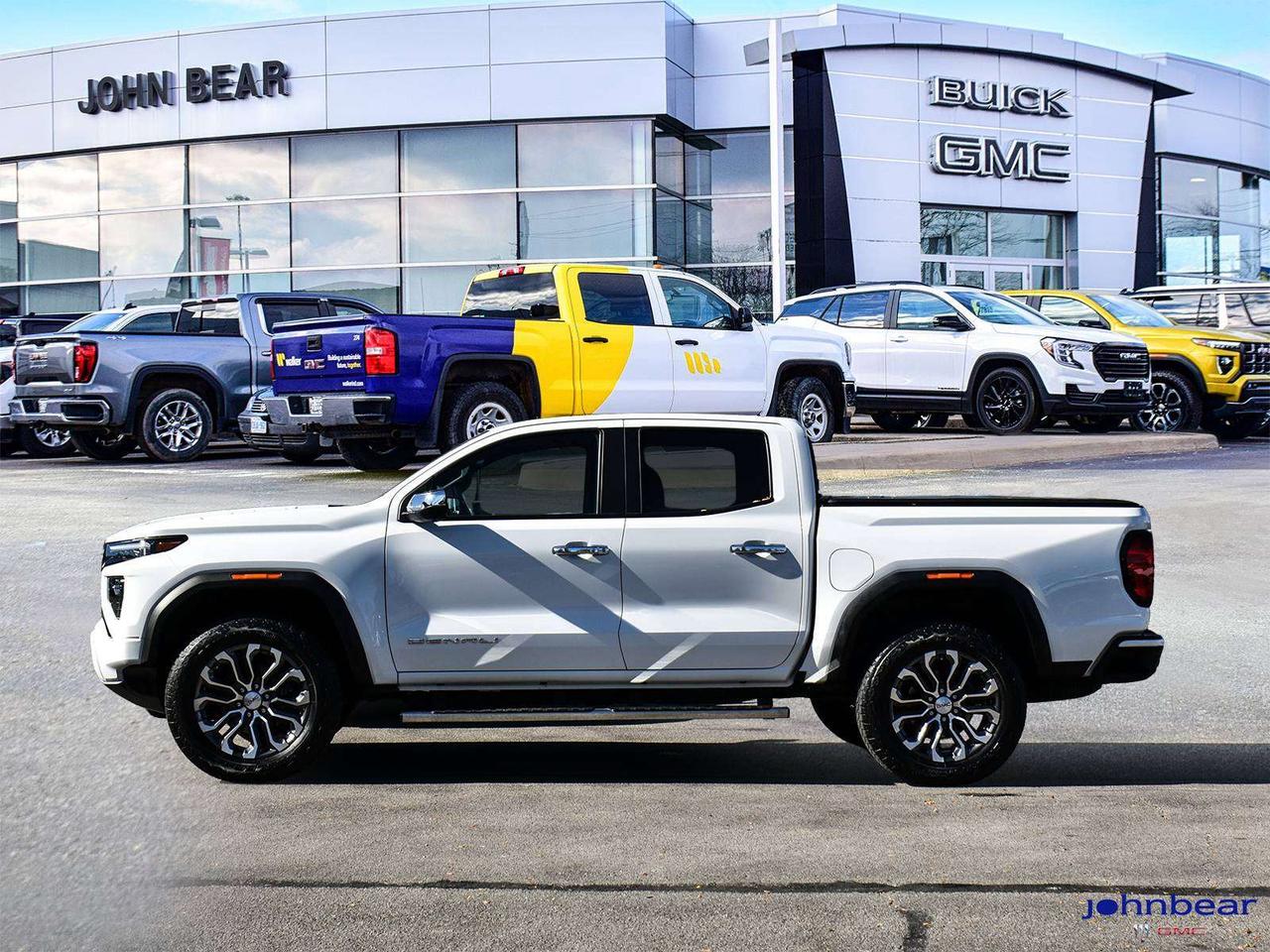 2024 GMC Canyon Denali Photo
