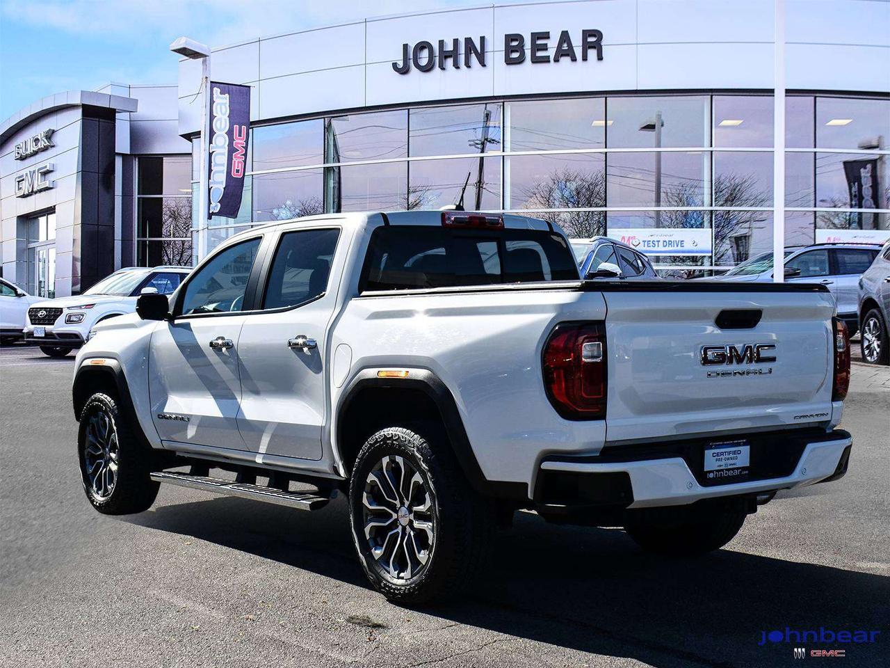 2024 GMC Canyon Denali Photo
