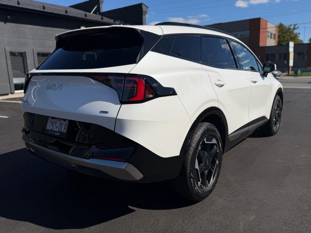 2026 Kia Sportage Hybrid EX Premium AWD Photo4