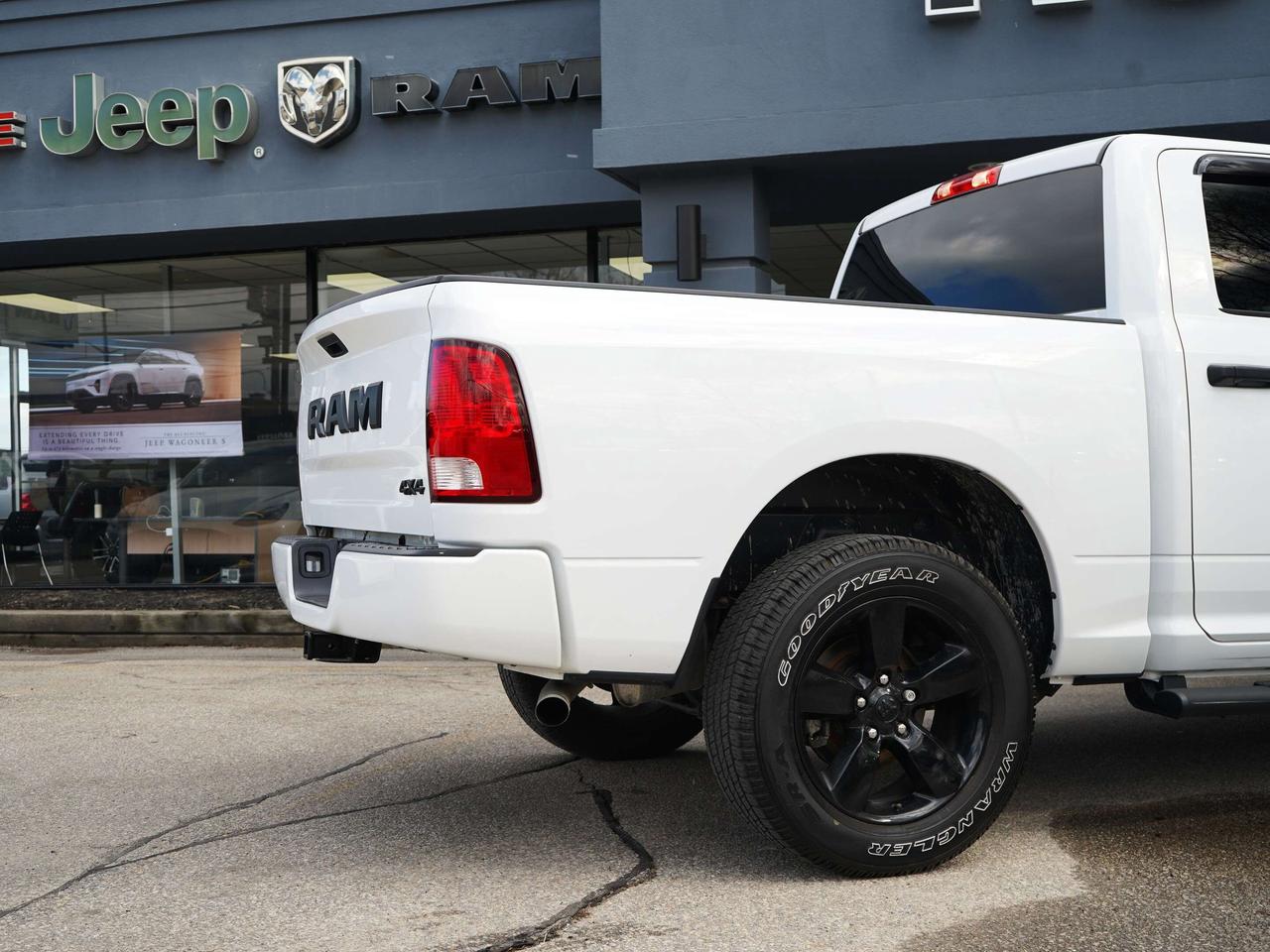 2023 RAM 1500 Express Photo