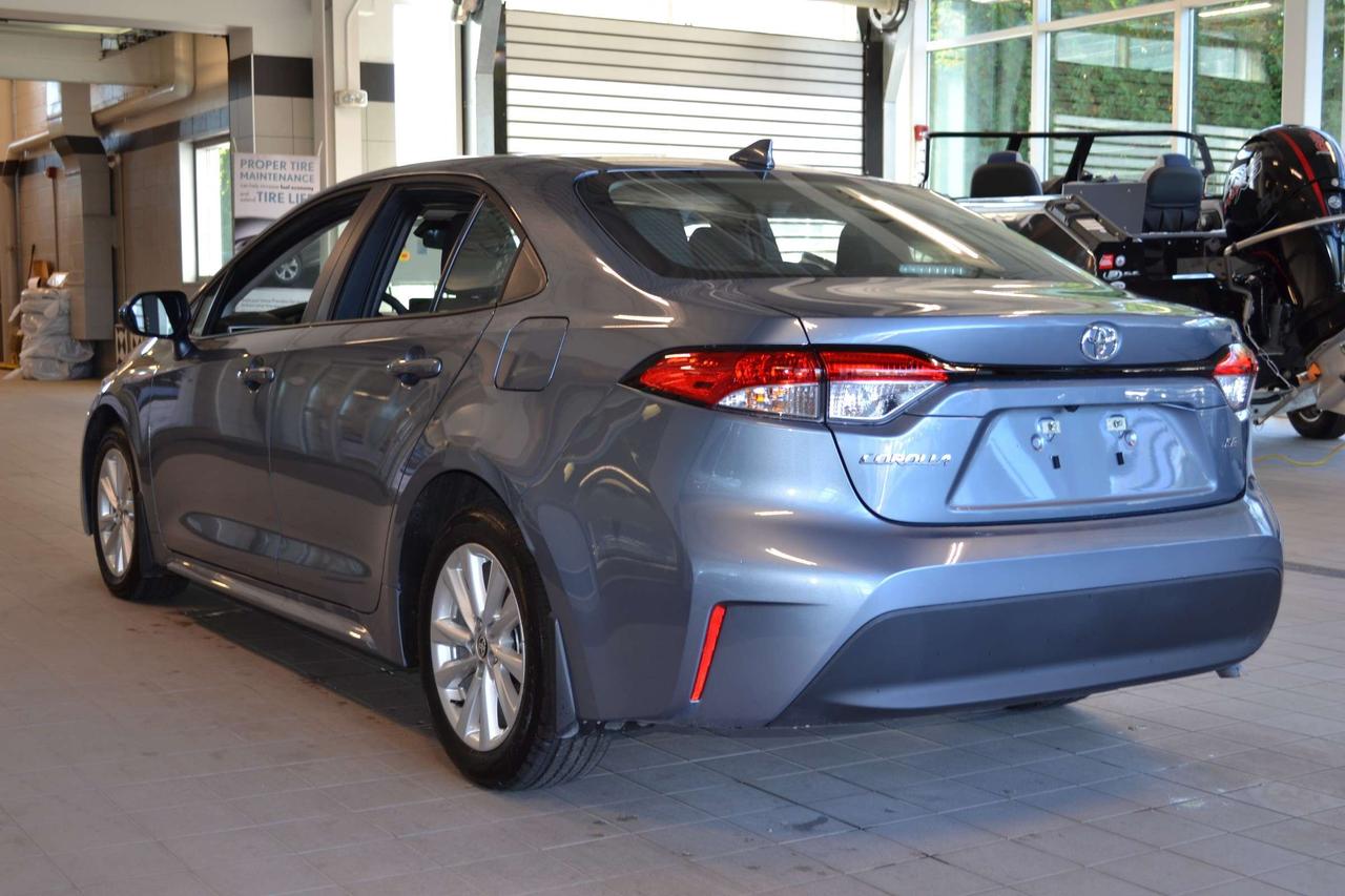 2026 Toyota Corolla LE Photo5