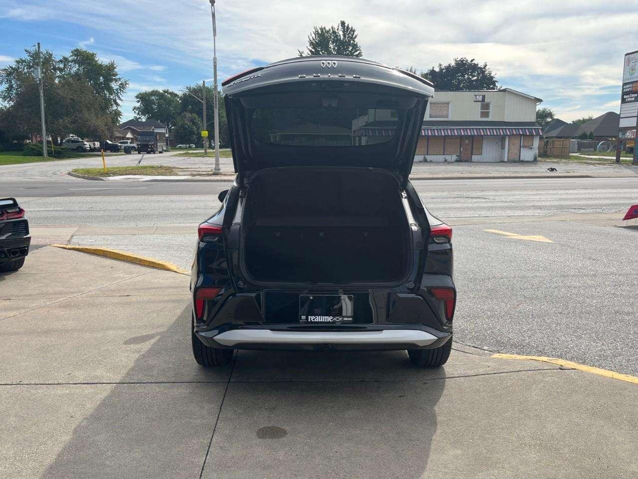 2025 Buick Envista SPORT TOURING CPO RATES APPLY! Photo