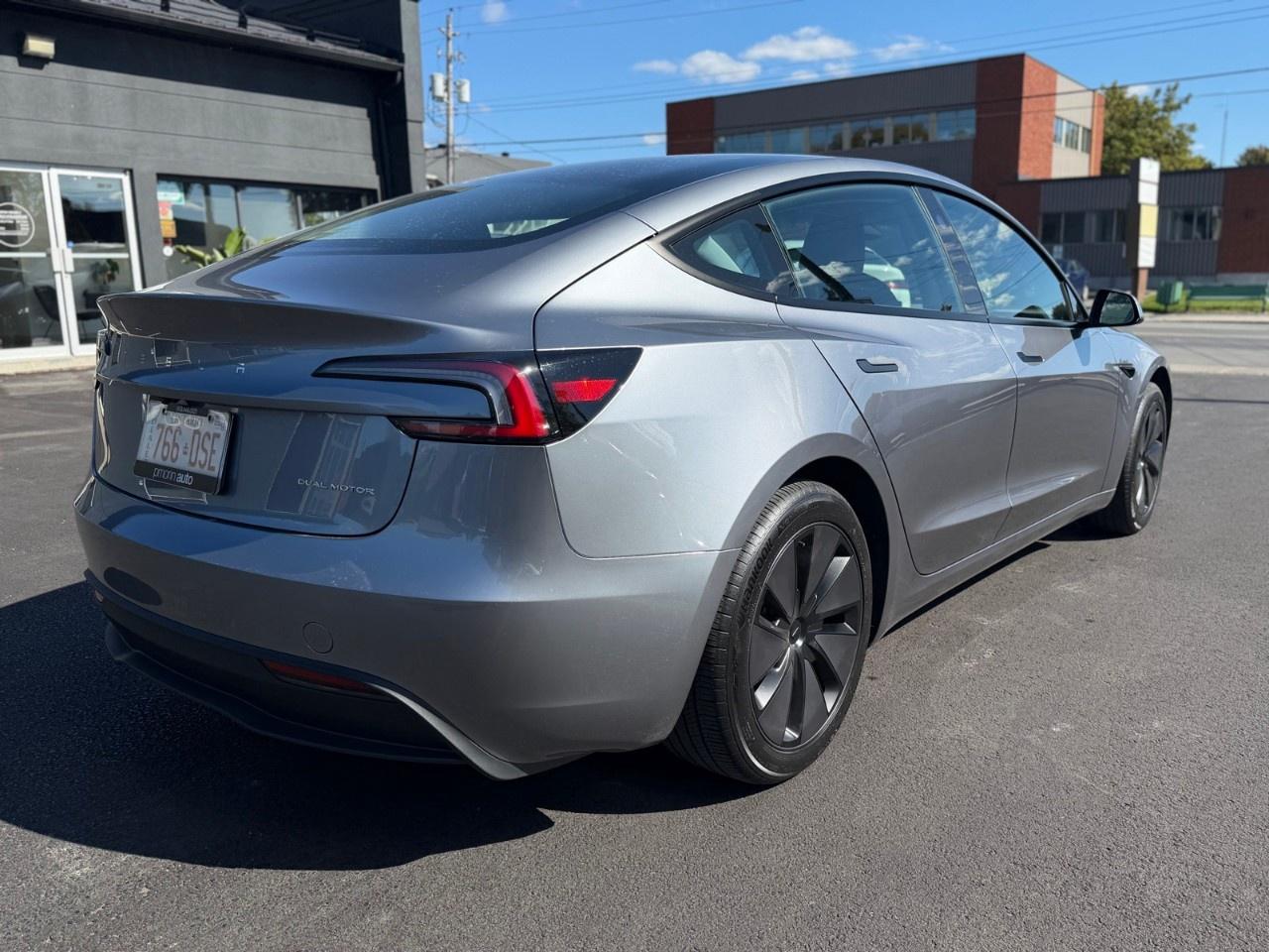 2025 Tesla Model 3 Premium AWD Photo4