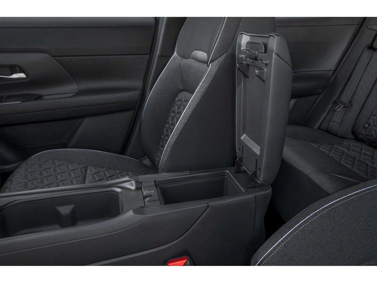 2025 Nissan Kicks SV H.SEATS,REARCAM Photo