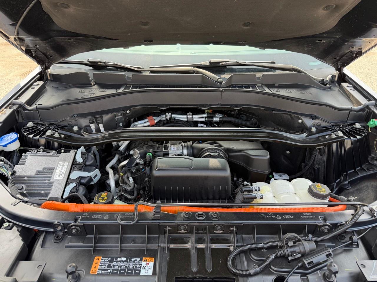 2021 Ford Explorer Limited 4WD Photo