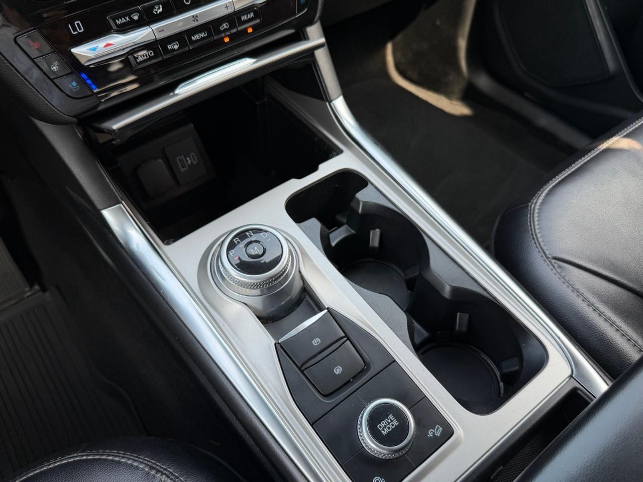 2021 Ford Explorer Limited 4WD Photo