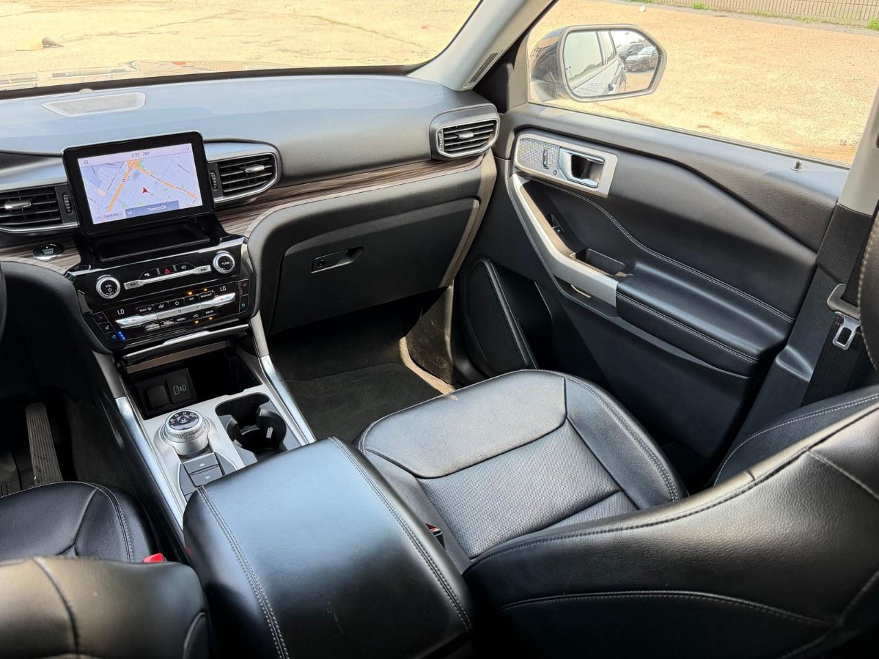 2021 Ford Explorer Limited 4WD Photo