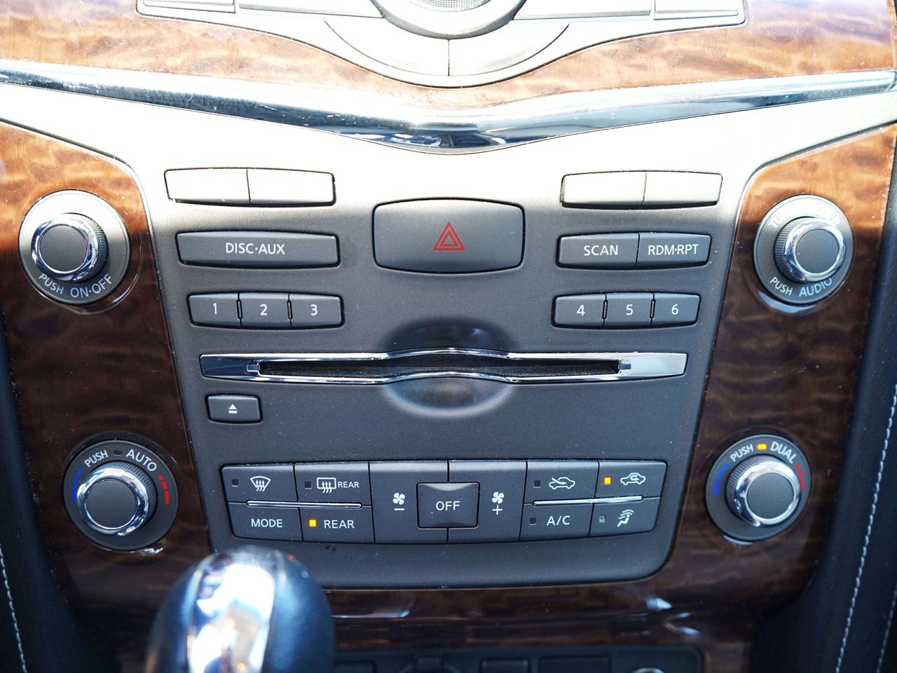 2017 Nissan Armada PLATINUM, 4X4, NAVI, HEATED SEATS Photo