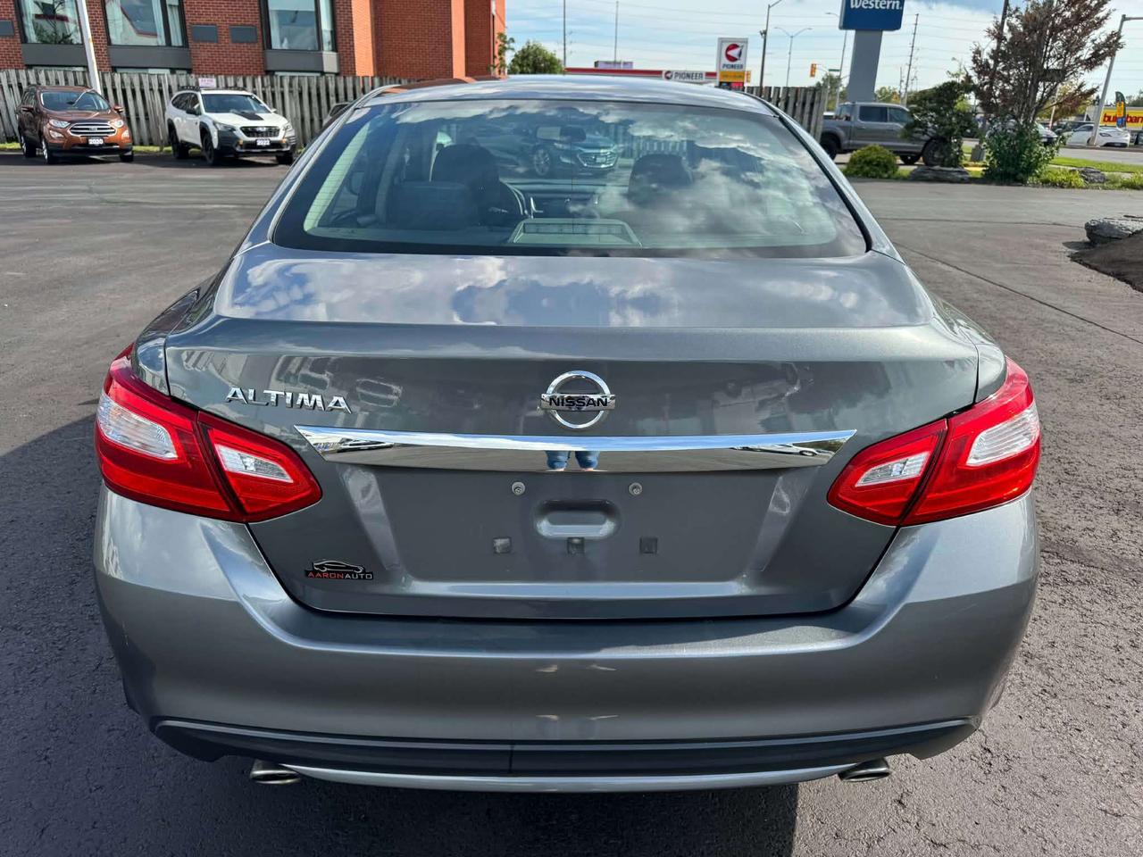 2017 Nissan Altima Low KM - Certified Photo