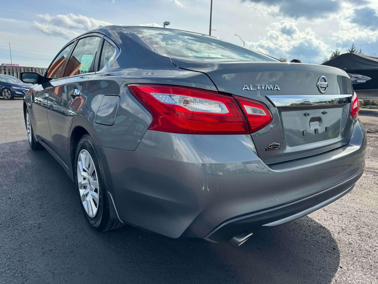 2017 Nissan Altima Low KM - Certified Photo