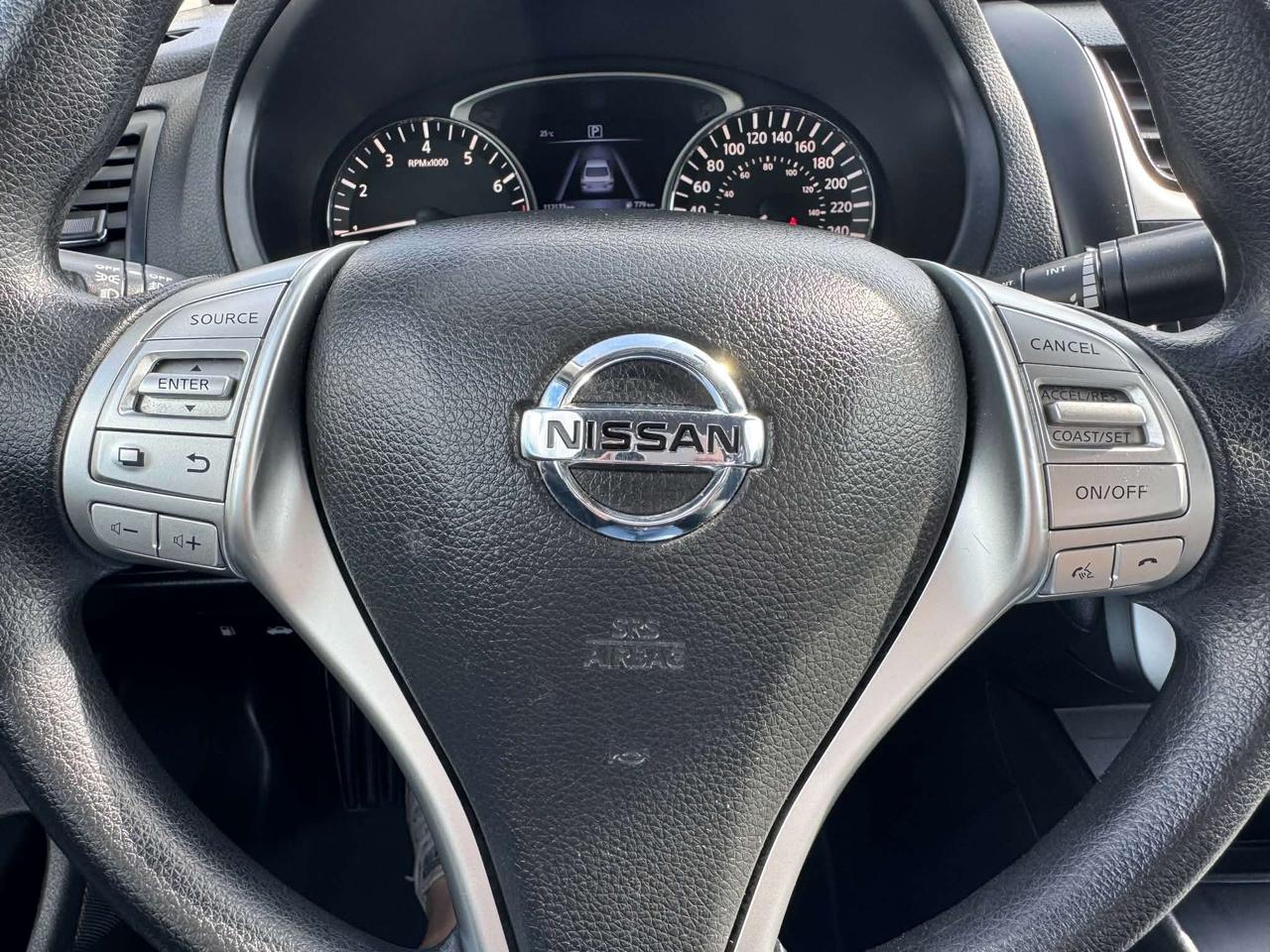 2017 Nissan Altima Low KM - Certified Photo