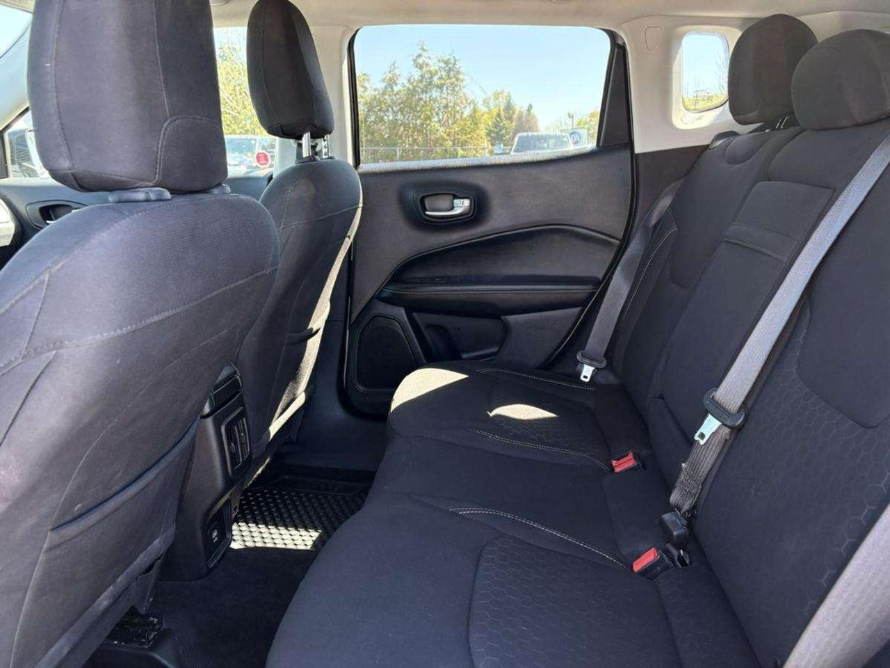 2018 Jeep Compass 4X4 SPORT Photo