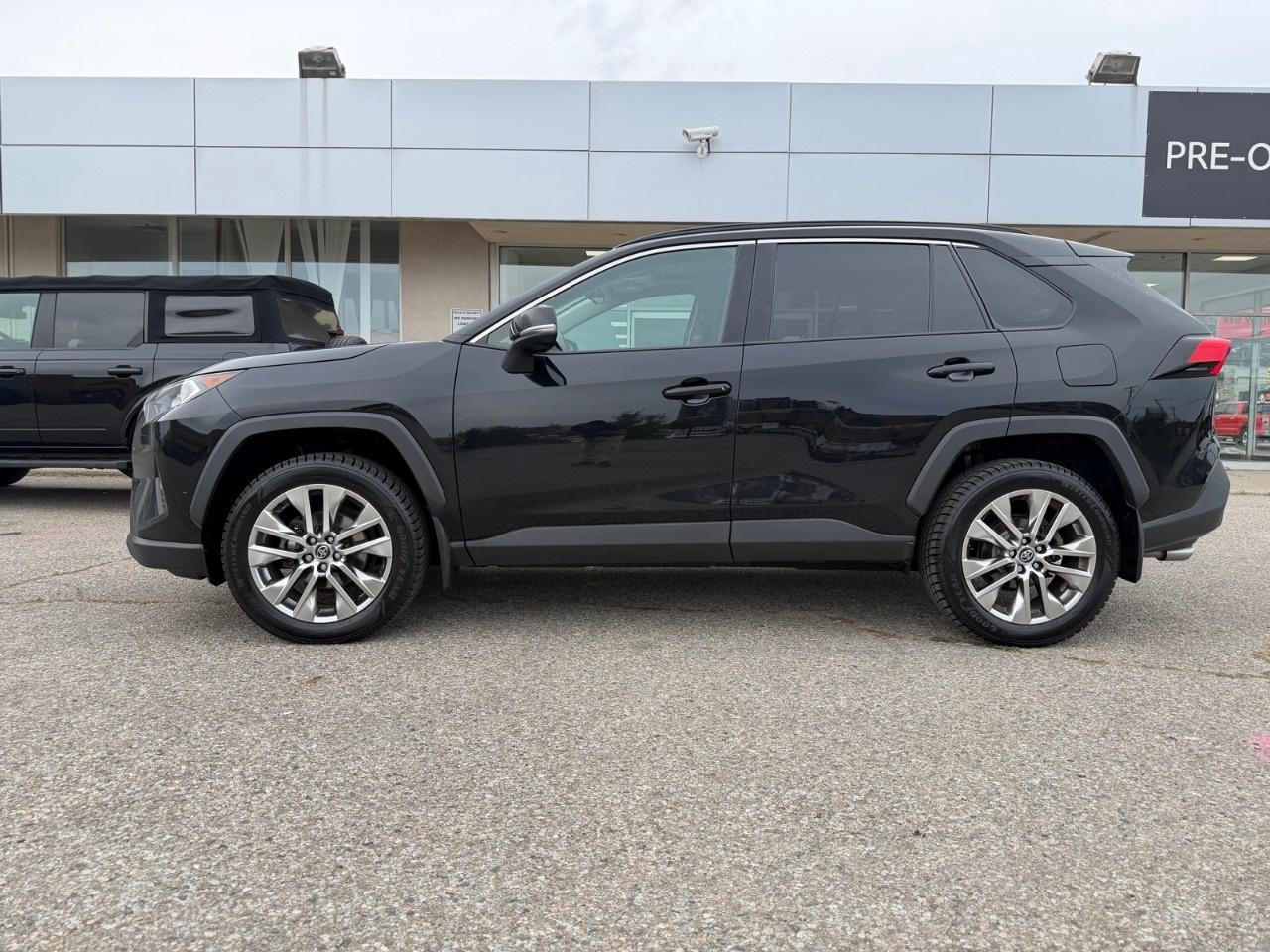 2019 Toyota RAV4 AWD XLE Photo5