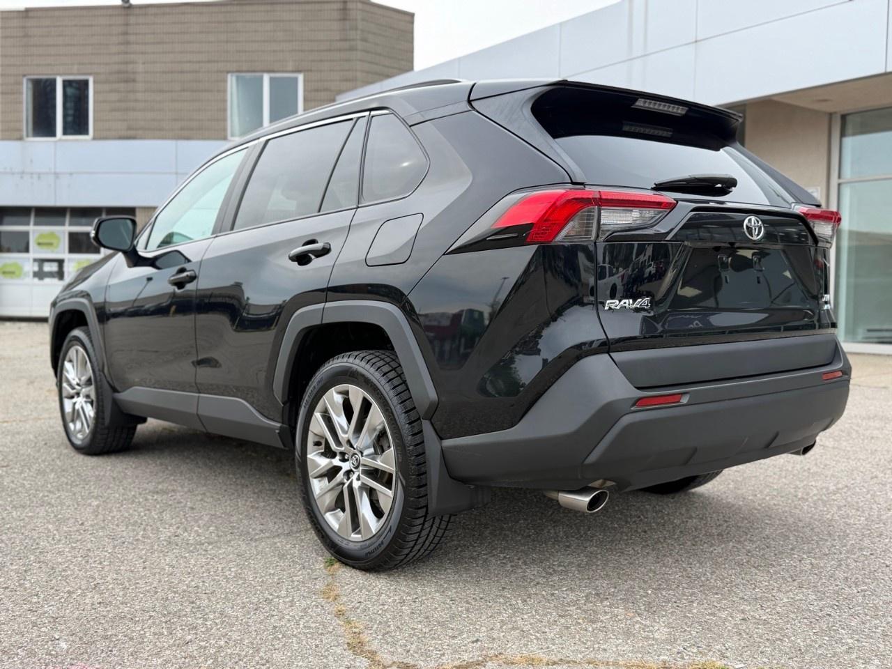 2019 Toyota RAV4 AWD XLE Photo
