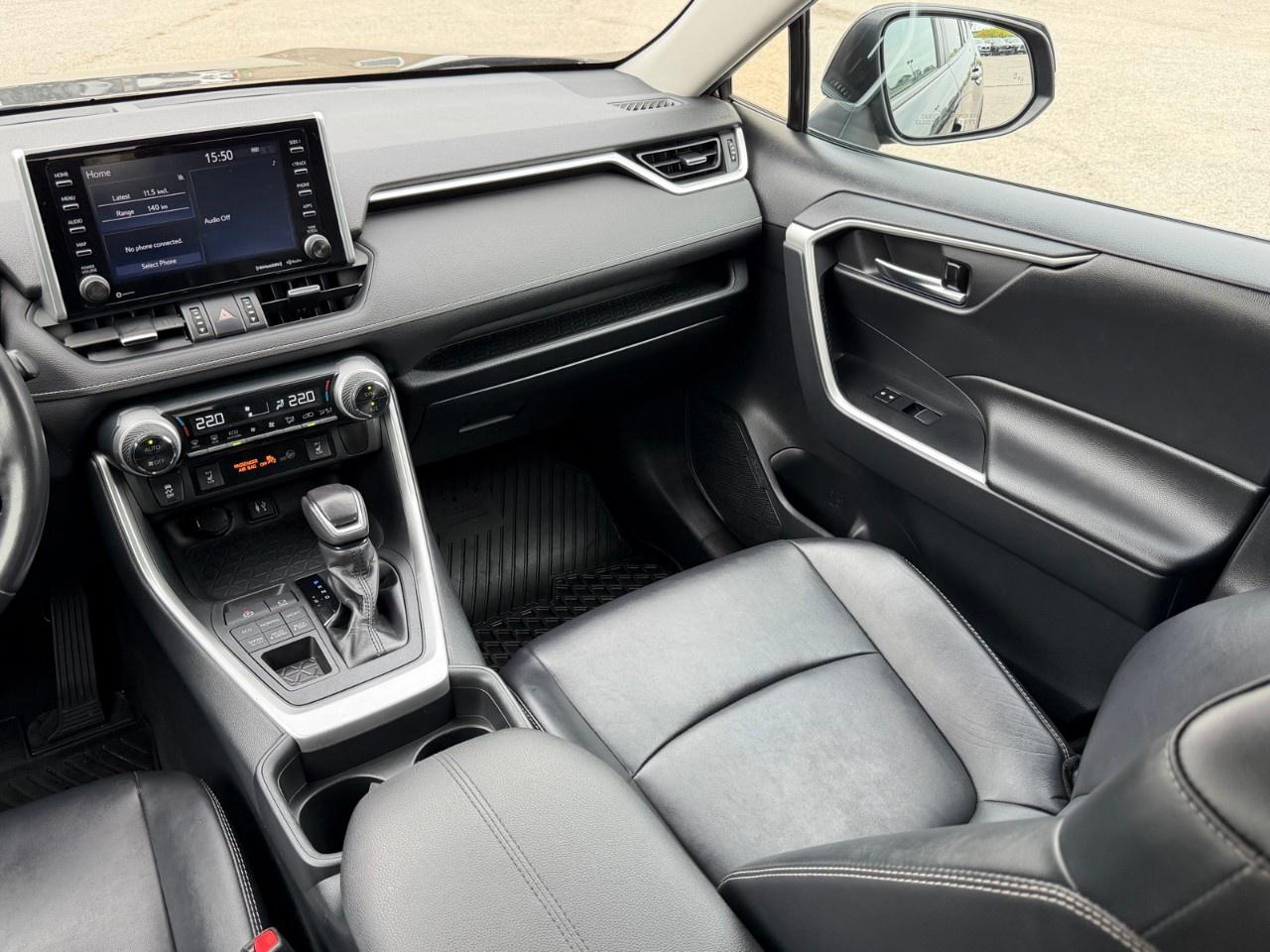 2019 Toyota RAV4 AWD XLE Photo