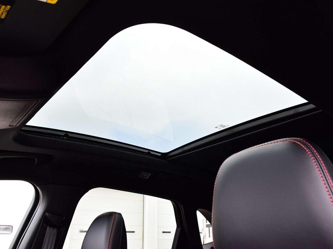 2025 Ford Escape ST-Line Select Photo