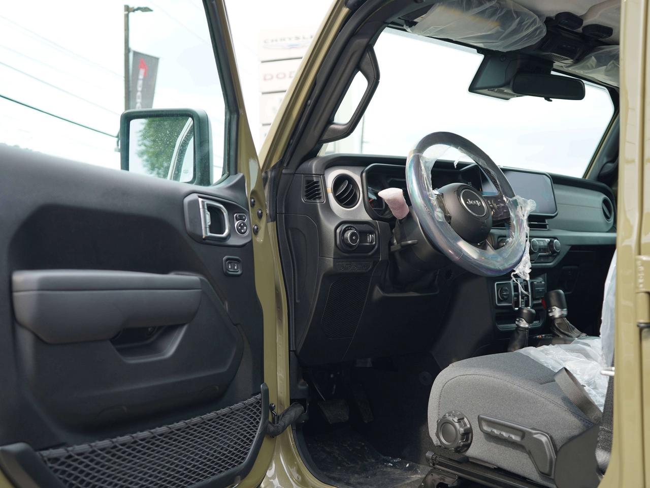 2025 Jeep Wrangler SPORT S, 4X4, NAVI Photo