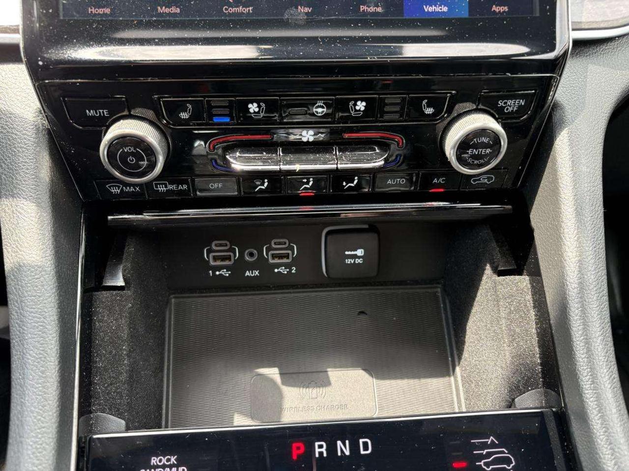 2022 Jeep Grand Cherokee OVERLAND 4X4 Photo
