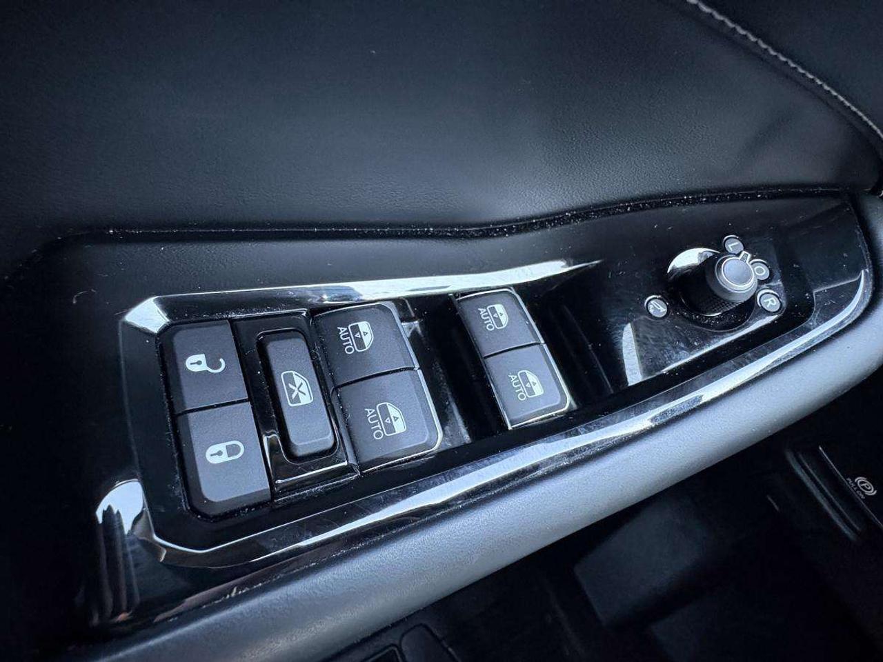 2022 Jeep Grand Cherokee OVERLAND 4X4 Photo