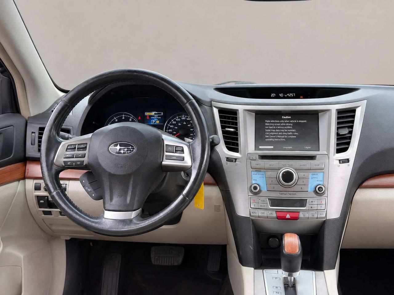 2014 Subaru Outback 2.5i Limited   Certified   ONE Owner   NO Accident   LOW KM · Photo