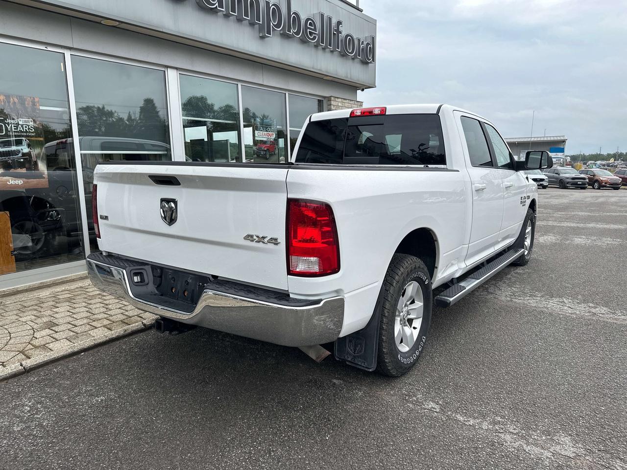 2019 RAM 1500 SLT Photo4
