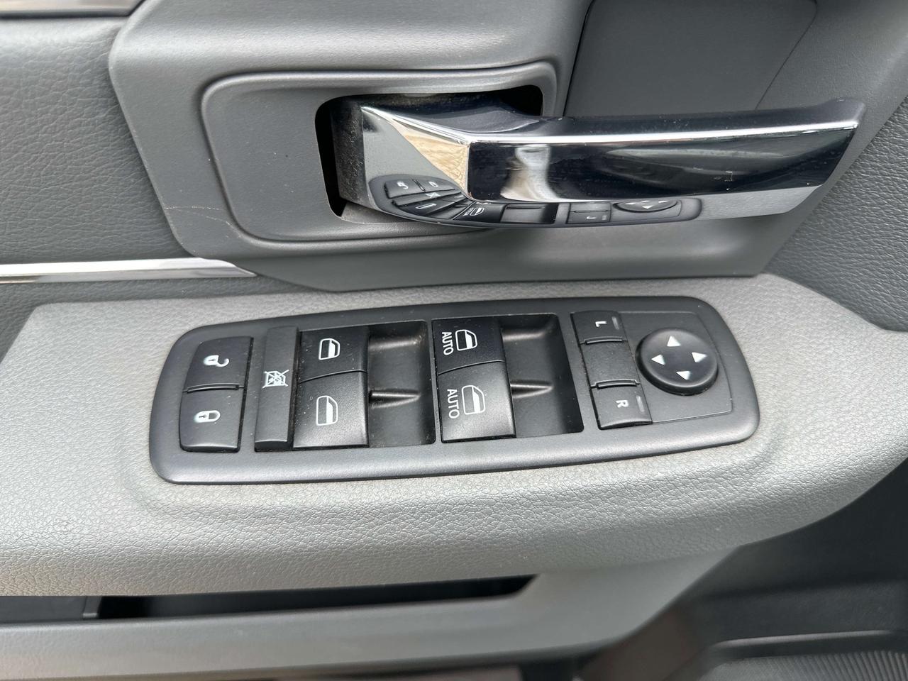 2019 RAM 1500 SLT Photo