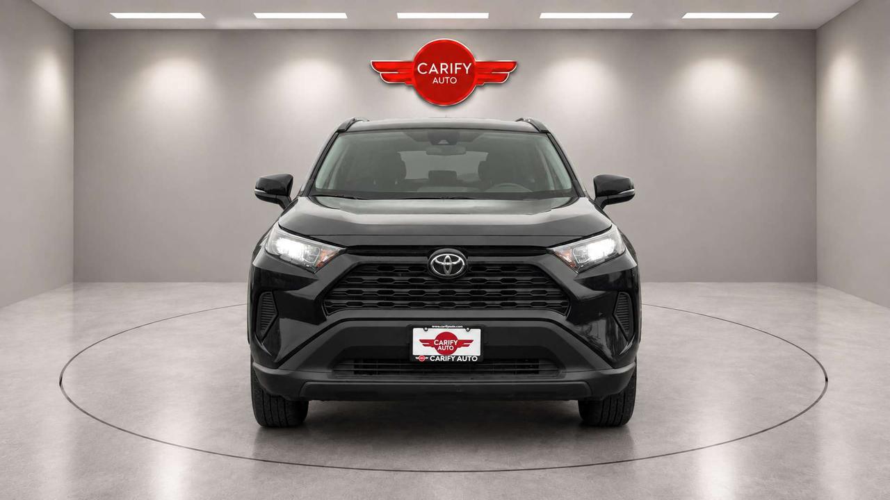 2019 Toyota RAV4 LE   Certified   LOW KM   No Accident Photo