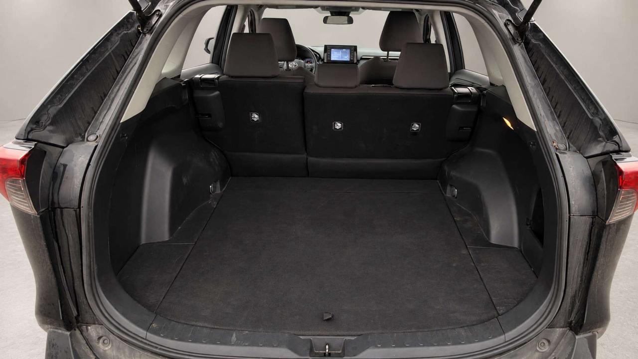 2019 Toyota RAV4 LE   Certified   LOW KM   No Accident Photo