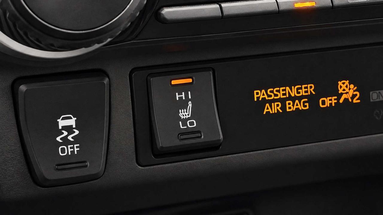 2019 Toyota RAV4 LE   Certified   LOW KM   No Accident Photo
