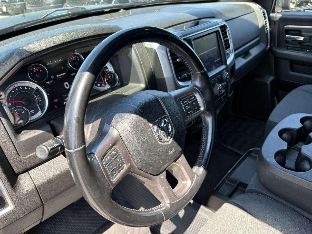 2022 RAM 1500 Warlock 4x4 Crew Cab 5'7 Box Photo