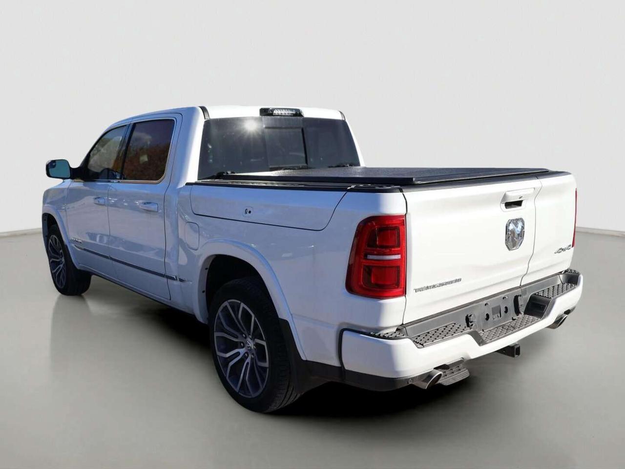 2026 RAM 1500 Tungsten 4x4 Crew Photo