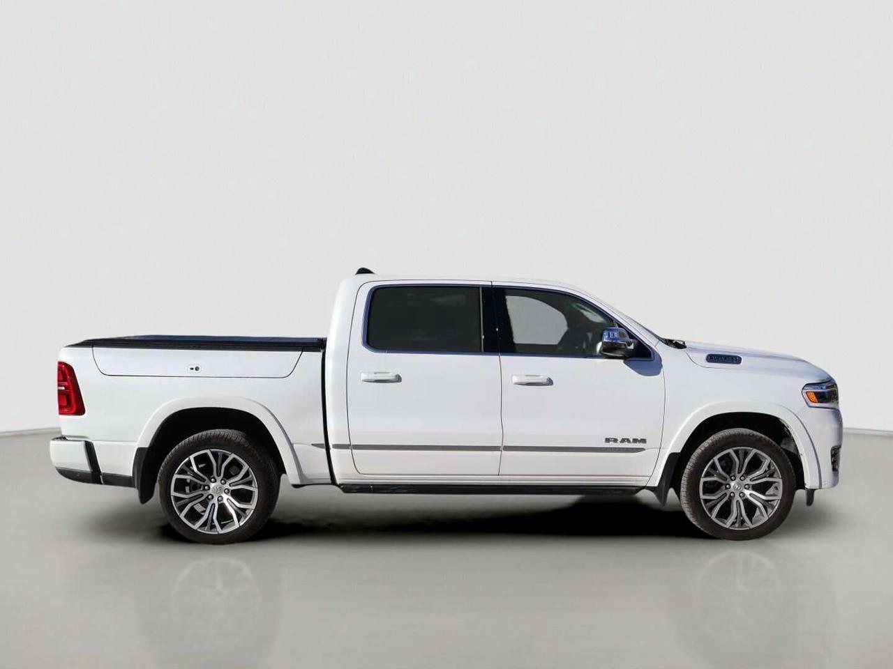 2026 RAM 1500 Tungsten 4x4 Crew Photo