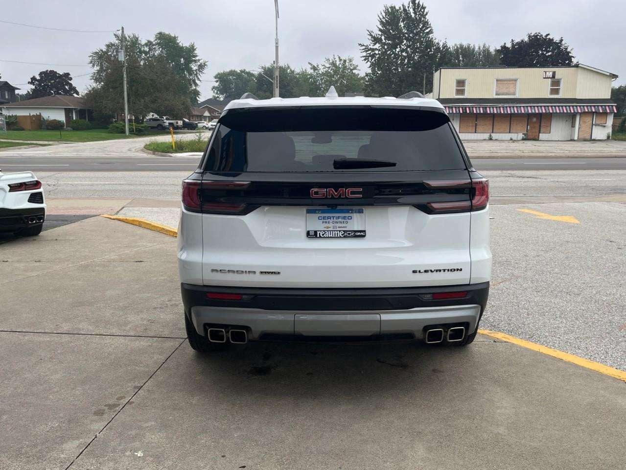2024 GMC Acadia ELEVATION CPO RATES APPLY! Photo