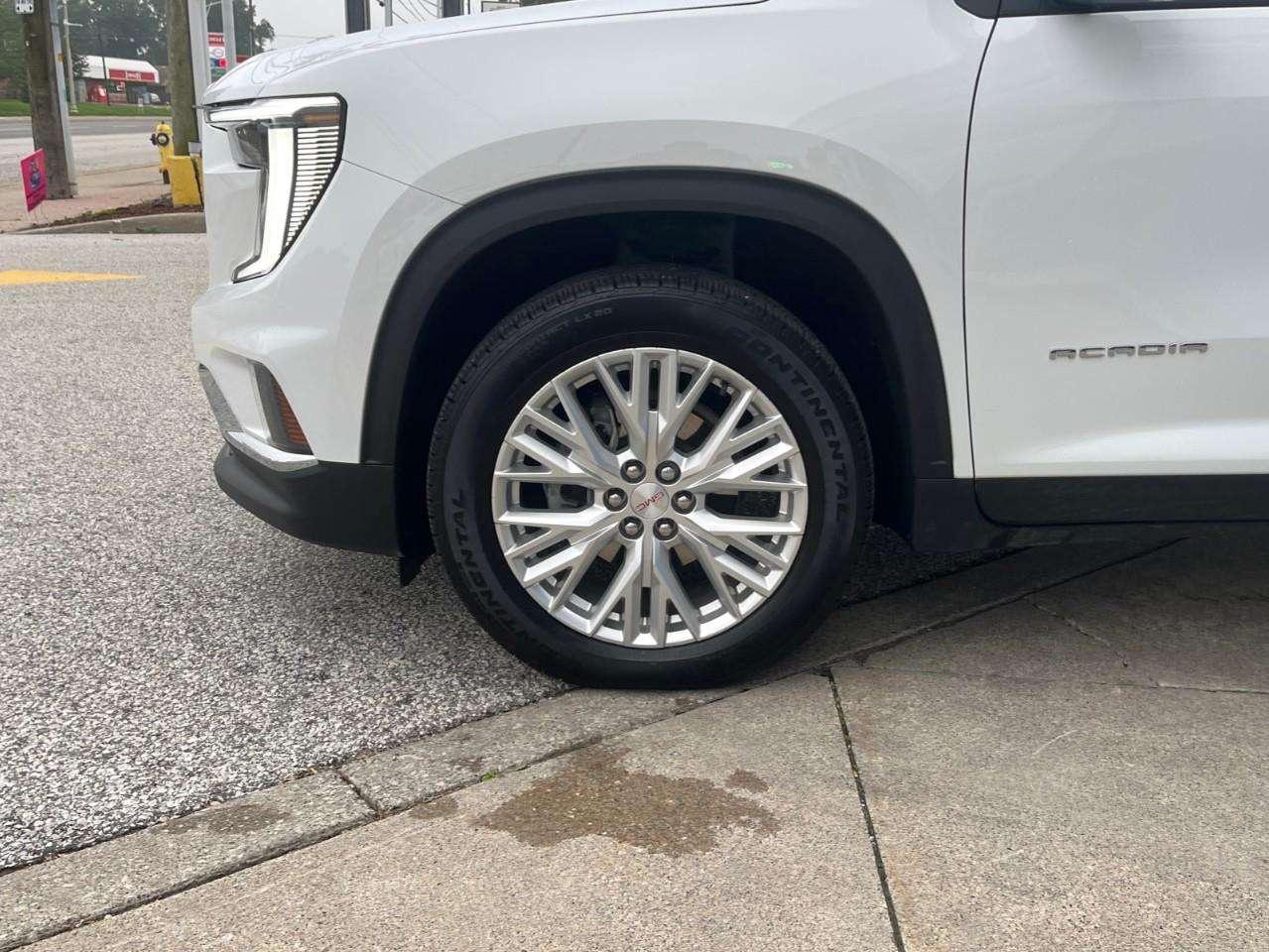 2024 GMC Acadia ELEVATION CPO RATES APPLY! Photo