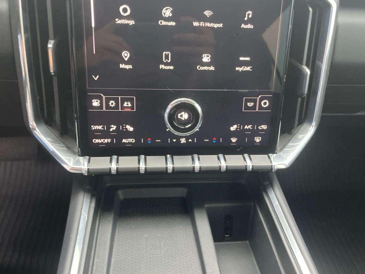 2024 GMC Acadia ELEVATION CPO RATES APPLY! Photo