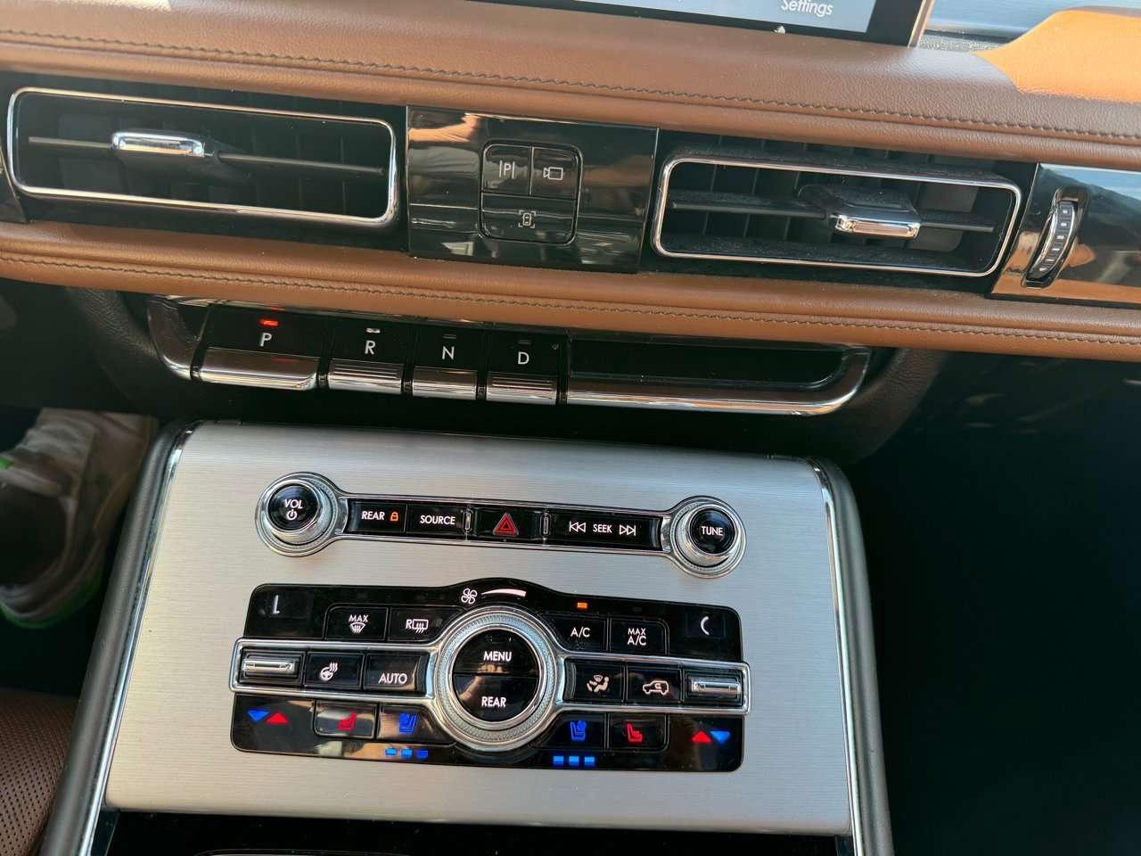 2020 Lincoln Aviator Reserve Photo