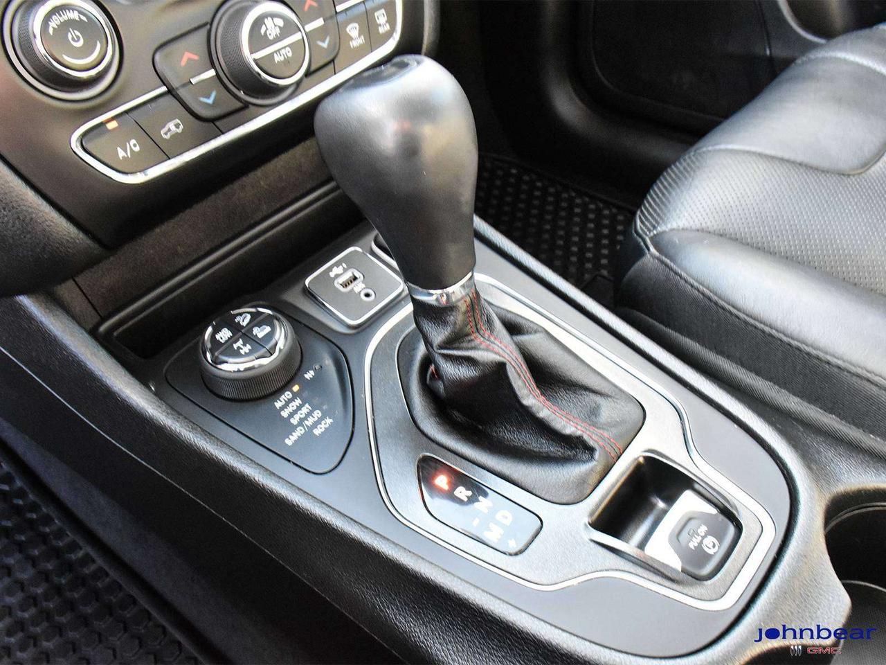 2021 Jeep Cherokee REM START   LEATHER   PAN ROOF   NAVIGATION   ALLO Photo