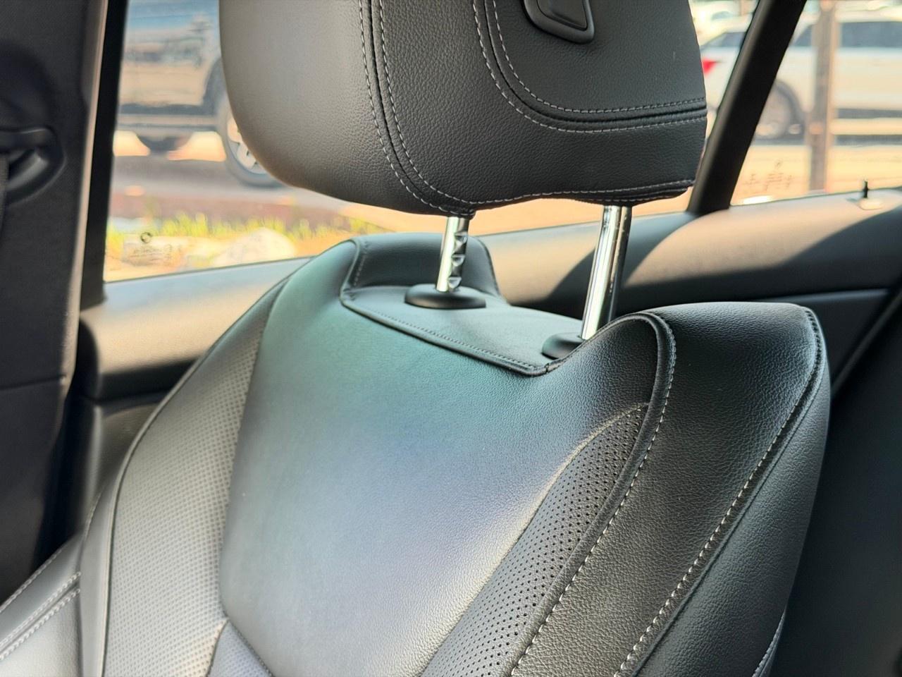 2023 BMW 3 Series 330i xDrive Sedan North America Photo